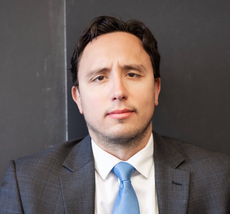 Dr. José Santana