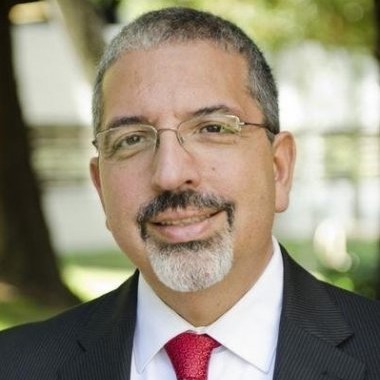 Dr. Luis Pedraja